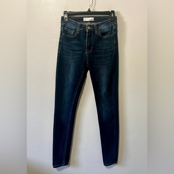 VERVET Dark Wash Classic Skinny Jeans - Size 26 - Picture 3 of 11